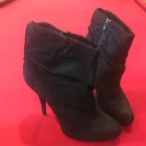 Women’s high heeled booties